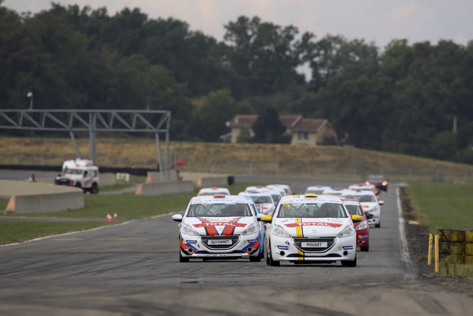 Peugeot 208 Racing Cup - RPS 2013 - Nogaro (4/6) - Septembre 2013 - 1-011