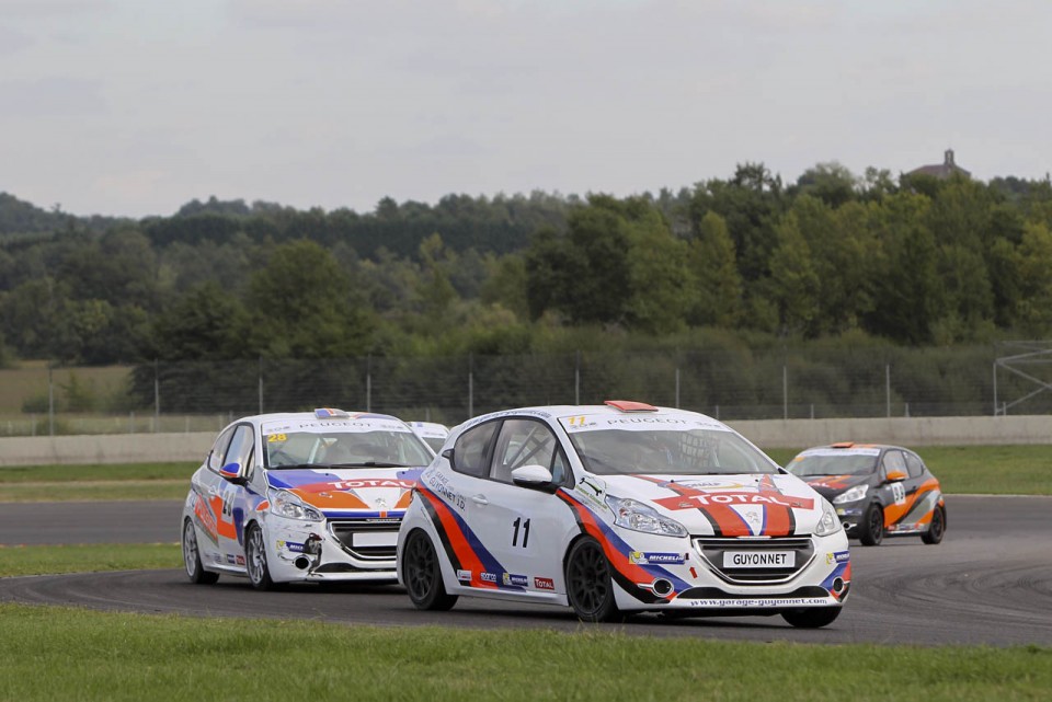 Peugeot 208 Racing Cup - RPS 2013 - Nogaro (4/6) - Septembre 2013 - 1-025