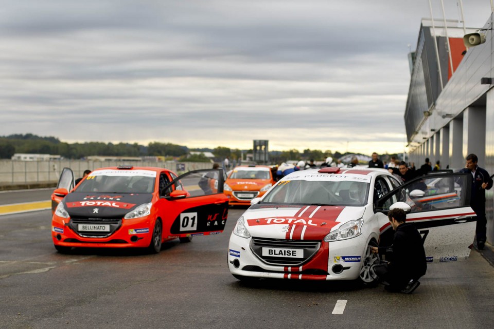 Peugeot 208 Racing Cup - RPS 2013 - Nogaro (4/6) - Septembre 2013 - 1-030