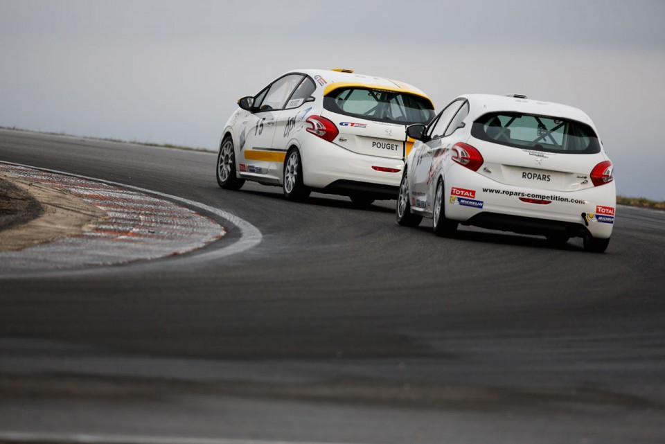 Peugeot 208 Racing Cup - RPS 2013 - Lédenon (5/6) - Octobre 2013 - 1-004