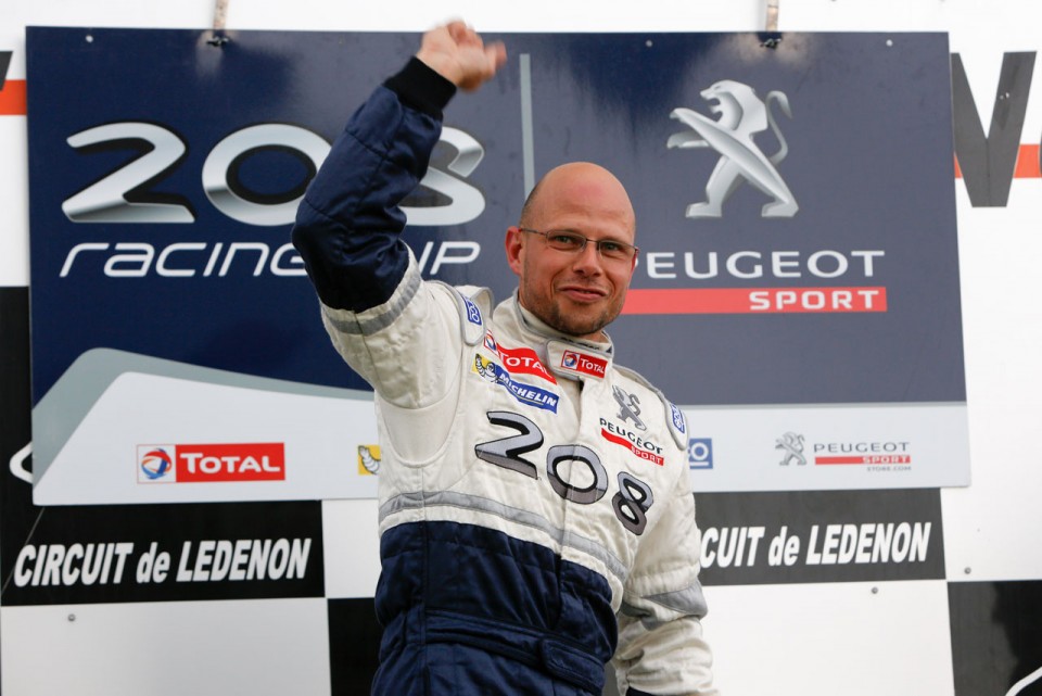 Peugeot 208 Racing Cup - RPS 2013 - Lédenon (5/6) - Octobre 2013 - 1-035