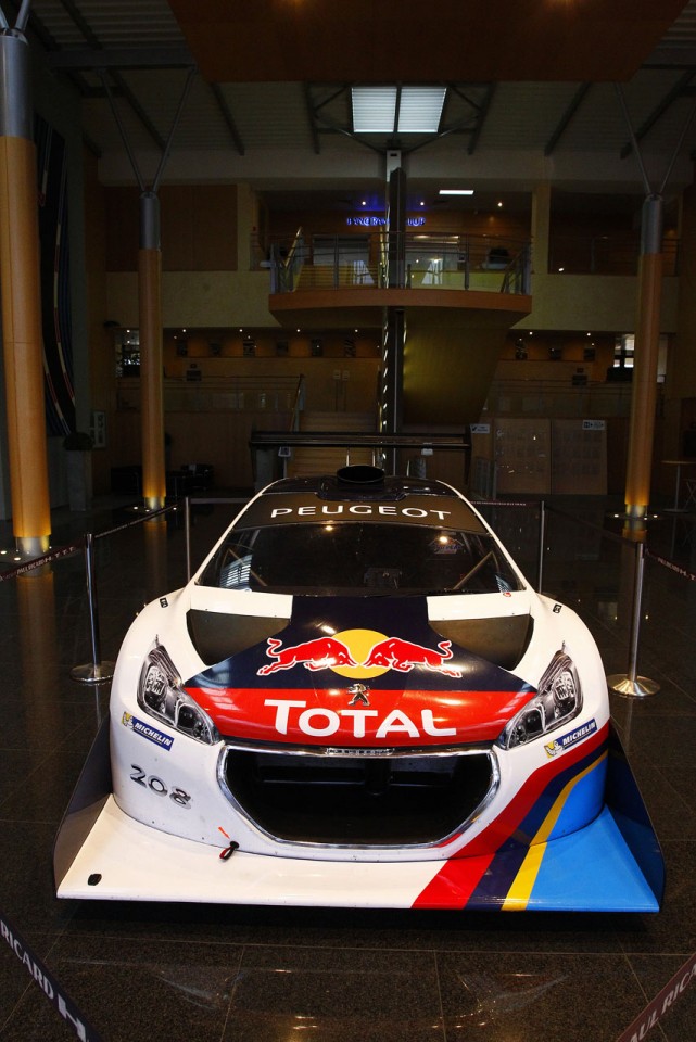 Peugeot 208 T16 Pikes Peak - RPS 2013 - Paul Ricard (6/6) - Novembre 2013 - 1-073