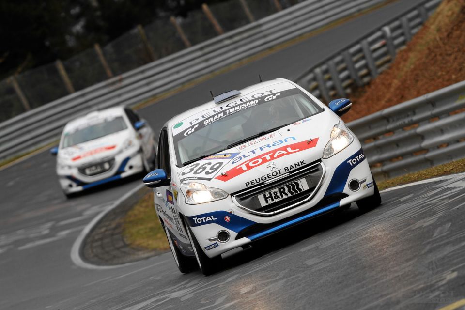 Photo Peugeot 208 Racing Cup - Nürburgring VLN 2 (VLN 2013) - 003