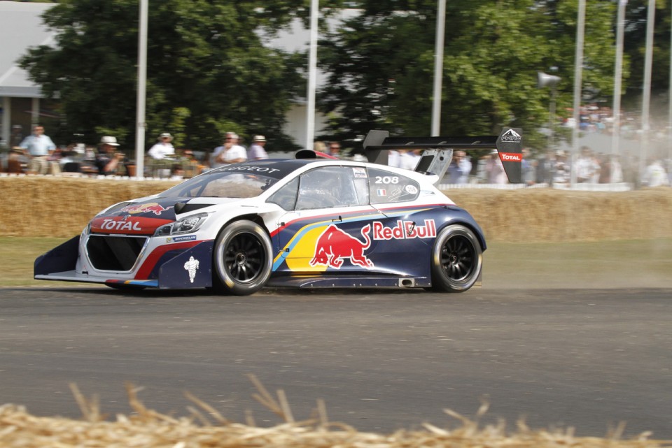Peugeot 208 T16 Pikes Peak - Goodwood FoS 2013 - 1-003