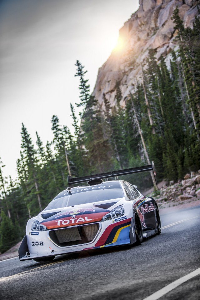 Essais libres Peugeot 208 T16 Pikes Peak 2013 - 4-006