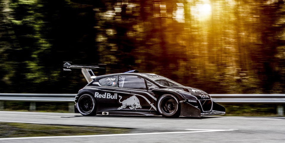 Sebastien Loeb - Peugeot 208 T16 Pikes Peak 2013 - 2-004