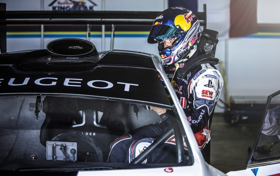 Peugeot 208 T16 Pikes Peak 2013 et Sébastien Loeb - Pikes Peak, Colorado - 4-002