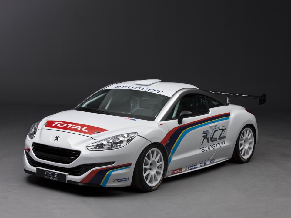 Peugeot RCZ Racing Cup par Peugeot Sport en 2013 - 001