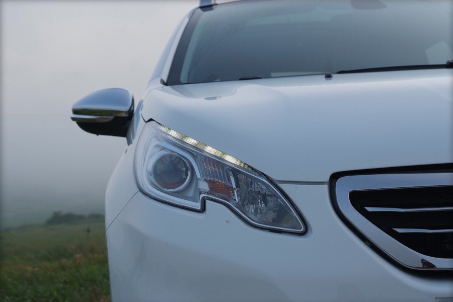 [Ojancano] Peugeot 2008 Allure 1.6 e-HDi 92 Blanc Banquise - 006