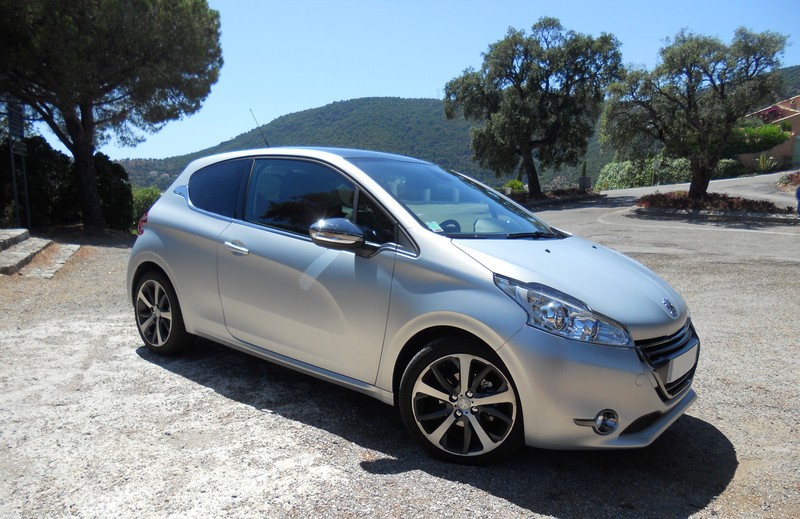 [apvmcp] Peugeot 208 Ice Velvet Limited Edition 1.6 e-HDi 115 3p - 002