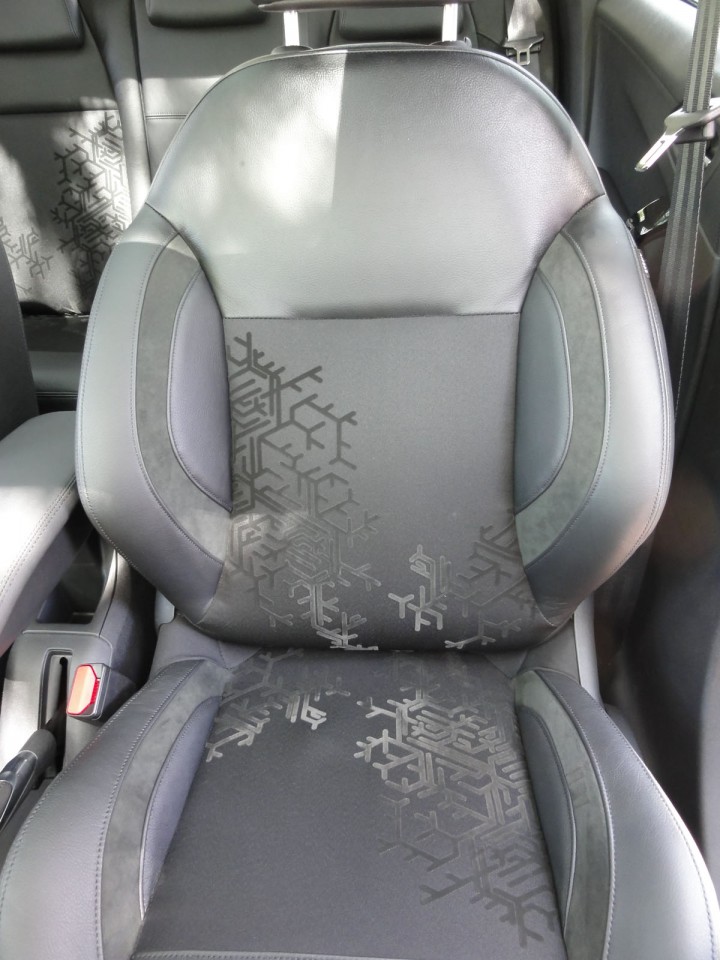 [Crevar] Siège Mi-cuir Mario Noir Mistral Peugeot 208 Féline - 009
