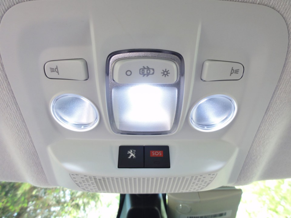 [Crevar] Plafonnier à LED Peugeot 208 Féline - 013