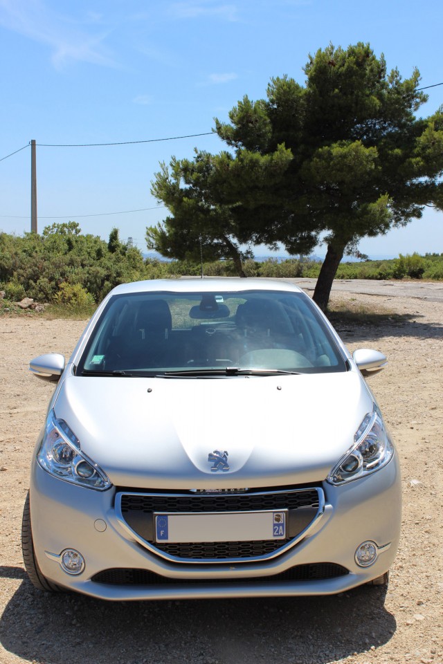 [Francois] Peugeot 208 Allure 1.6 VTi 120 Gris Aluminium 5p - 010
