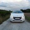 [Ju34] Peugeot 208 Féline 1.6 VTI 120 Blanc Banquise 5p - 002