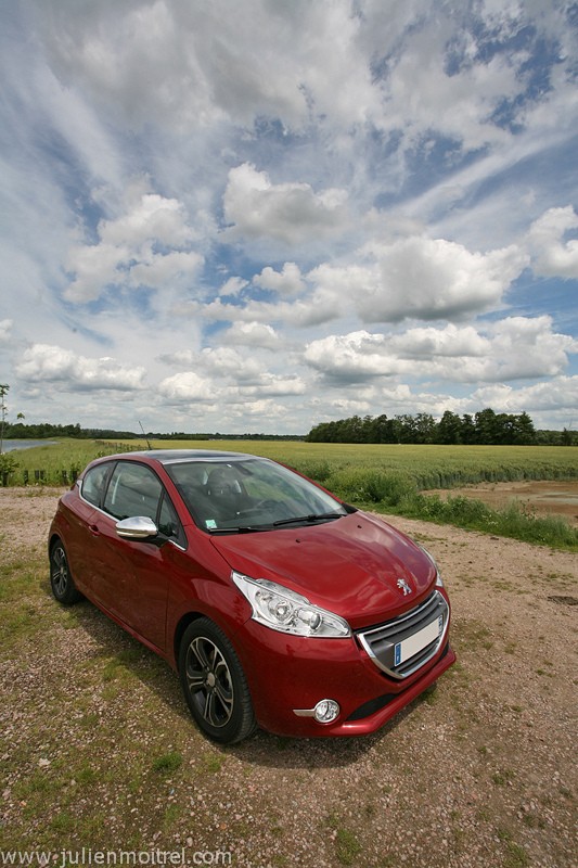 [kobaye] Peugeot 208 Allure 1.6 VTi 120 Rouge Érythrée 3p - 074
