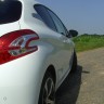 [sebastihein] Peugeot 208 Féline 1.6 e-HDi 115 Blanc Banquise 3p - 006