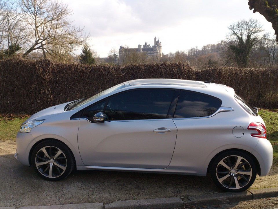 [shone_asm] Peugeot 208 Ice Velvet Limited Edition 1.6 e-HDi 115 3p - 007