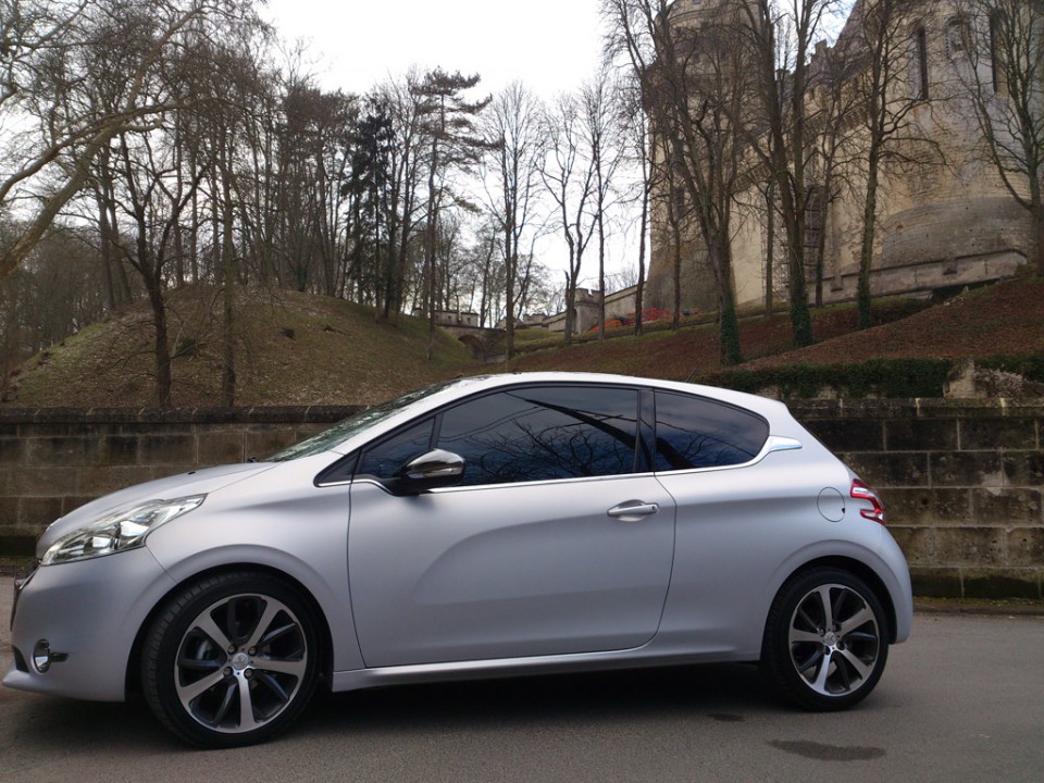 [shone_asm] Peugeot 208 Ice Velvet Limited Edition 1.6 e-HDi 115 3p - 016