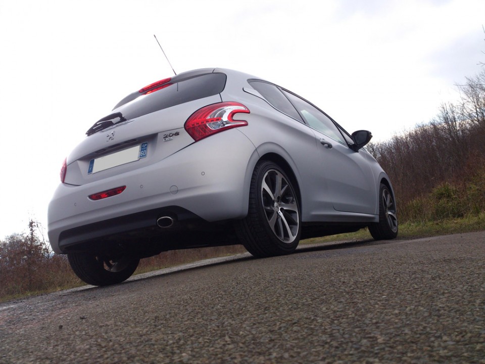 [shone_asm] Peugeot 208 Ice Velvet Limited Edition 1.6 e-HDi 115 3p - 019
