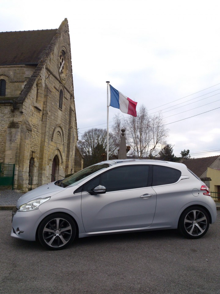 [shone_asm] Peugeot 208 Ice Velvet Limited Edition 1.6 e-HDi 115 3p - 032