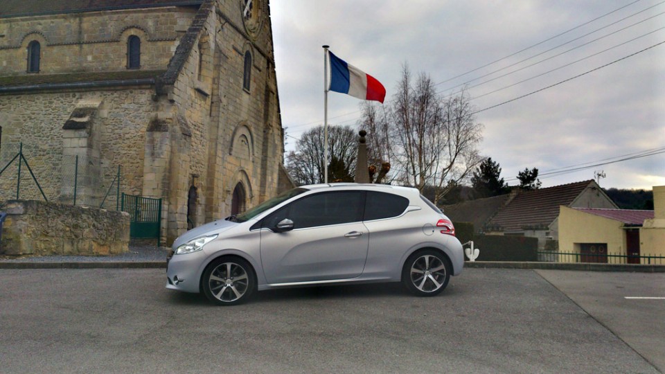 [shone_asm] Peugeot 208 Ice Velvet Limited Edition 1.6 e-HDi 115 3p - 034