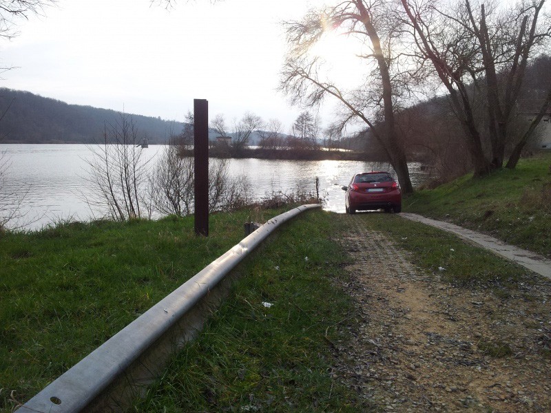 [spirit54] Peugeot 208 Féline 1.6 e-HDi 115 Rouge Érythrée 3p - 008