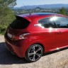 [vasco] 3/4 arrière Peugeot 208 GTi 1.6 THP 200 Rouge Rubi - 032